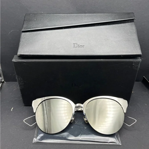 Dior | Accessories | New Christian Dior Diorama Club  display picture 2